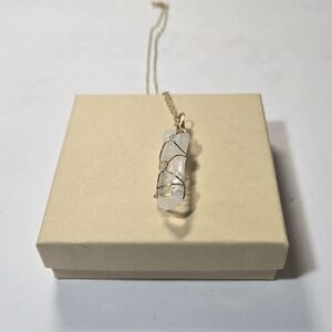 Elegant Gold Wire-Wrapped Quartz Stone Healing Crystal Pendant Necklace
